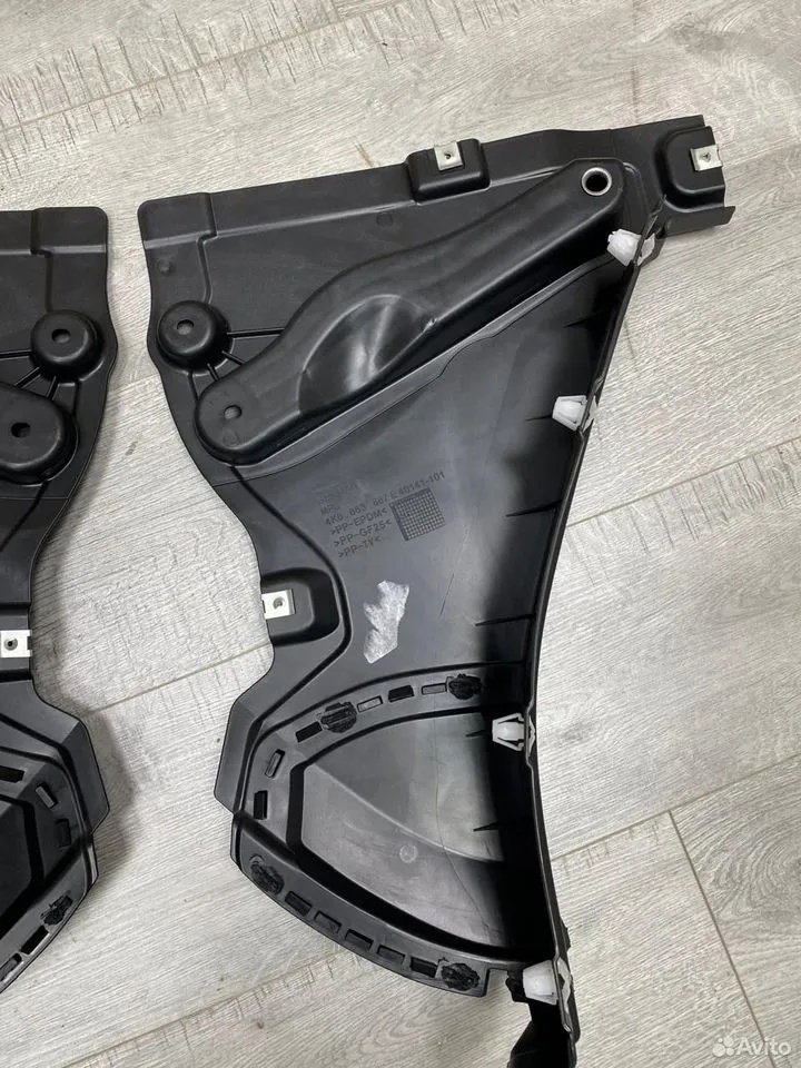 Cпойлер колеса левый, Audi A6 C8 4K0853887E