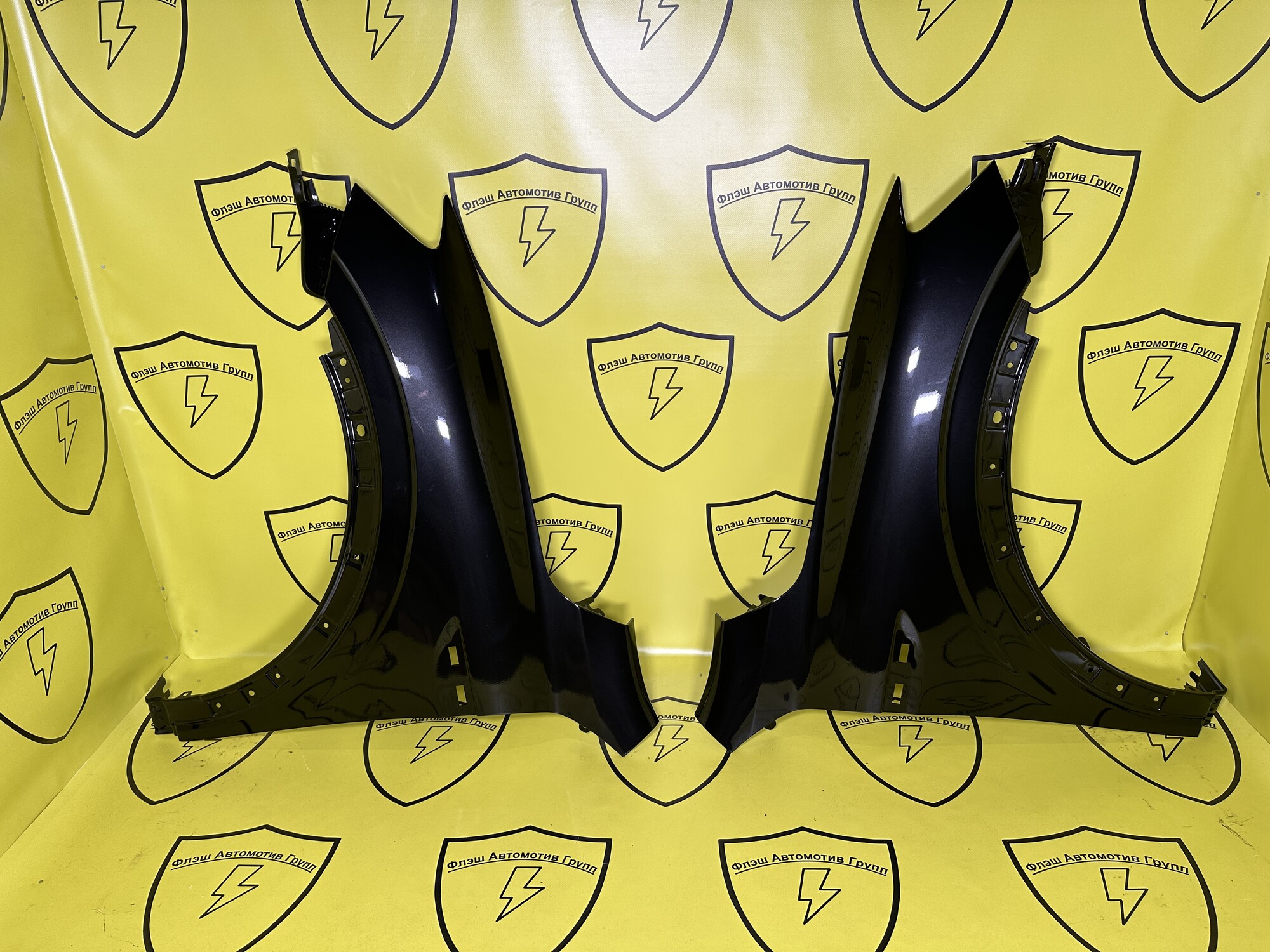 Чёрное крыло переднее правое, Renault Arkana LCM, 2019-2022