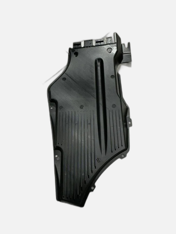 Защита (облицовка) днища левая задняя, Audi Q5 8R 8R0825215A